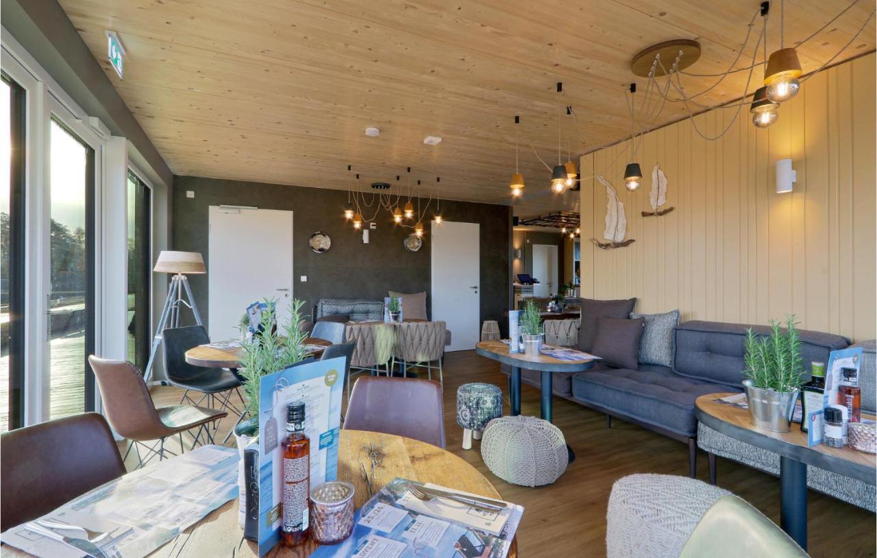 Awesome Home In Lembruch-Duemmer See With Kitchen エクステリア 写真